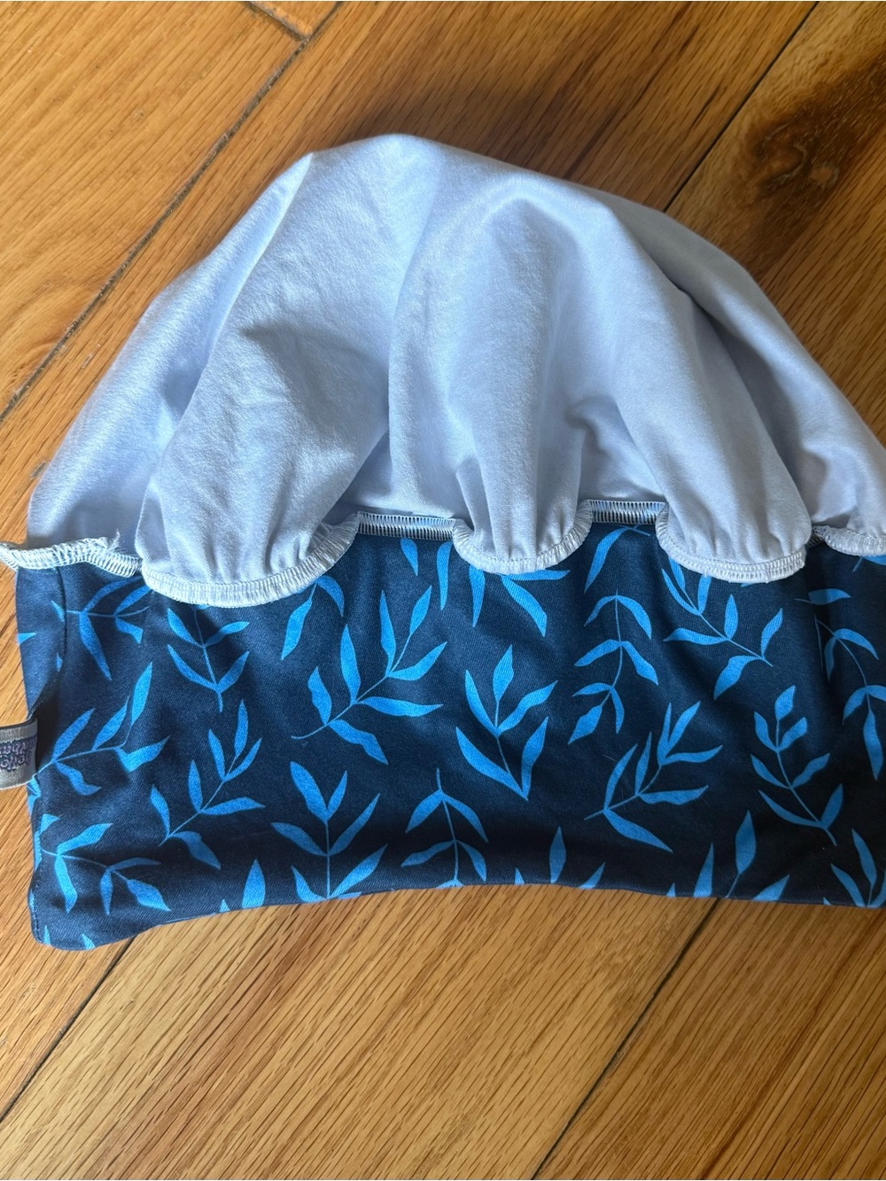 HelloHeadBand Scrub Hat - Twilight Leaves - Women’s Soft Scrub Cap Ponytail - Picture 3 of 11